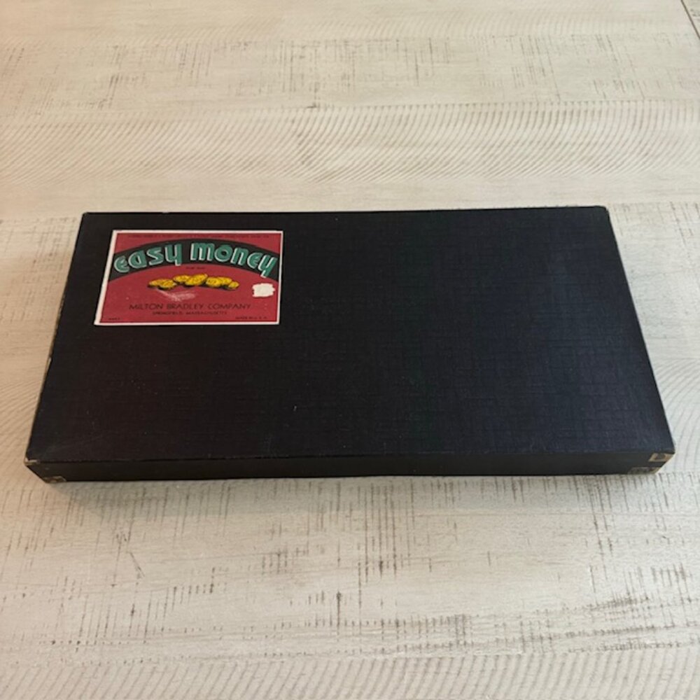 Rare, vintage, hard to find 1936 Milton Bradley Easy Money
